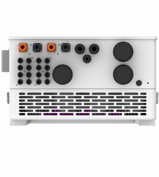 Гібридний інвертор Deye SUN-35K-SG01HP3-EU-BM3 (35 kW, 3 фази, 3 MPPT, HV) sun_35k_3phase фото